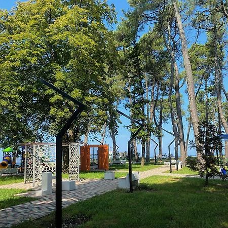 Guest House Kobuleti On Aghmashenebeli المظهر الخارجي الصورة