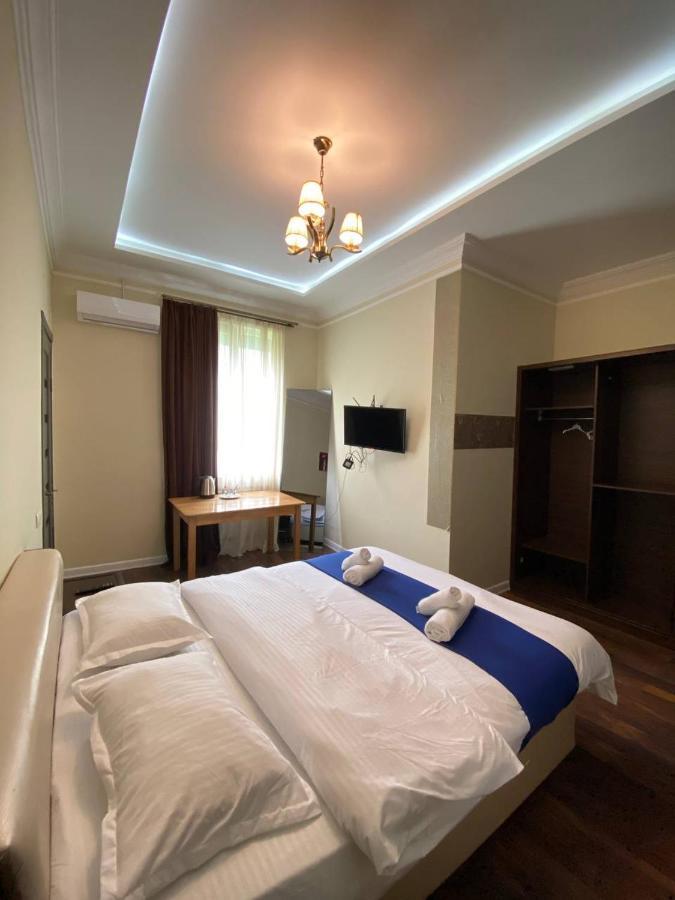 Guest House Kobuleti On Aghmashenebeli المظهر الخارجي الصورة