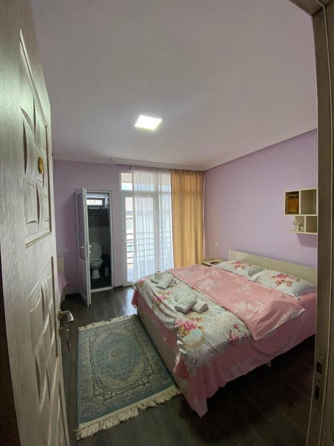 Guest House Kobuleti On Aghmashenebeli المظهر الخارجي الصورة
