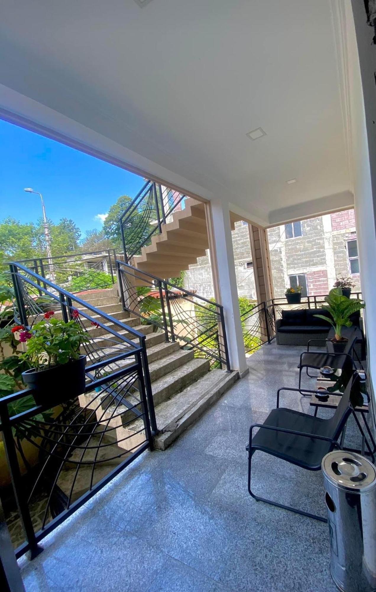 Guest House Kobuleti On Aghmashenebeli المظهر الخارجي الصورة