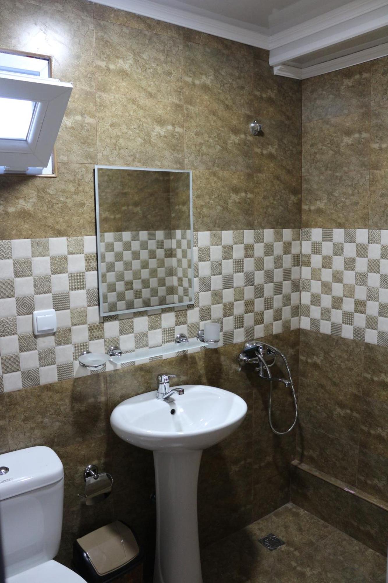 Guest House Kobuleti On Aghmashenebeli المظهر الخارجي الصورة