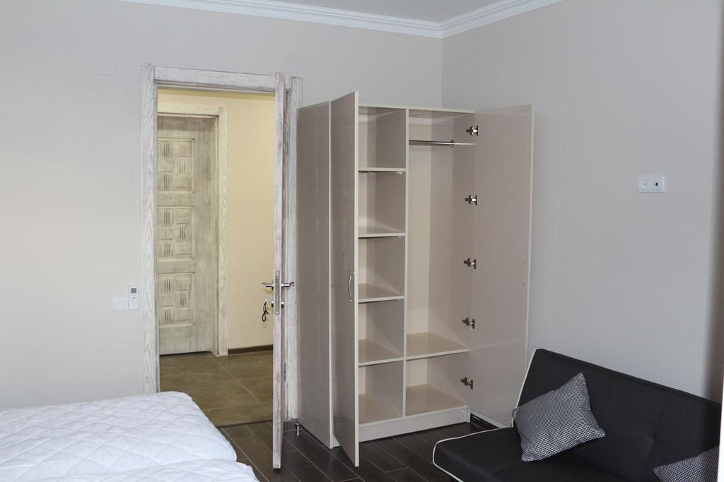 Guest House Kobuleti On Aghmashenebeli المظهر الخارجي الصورة