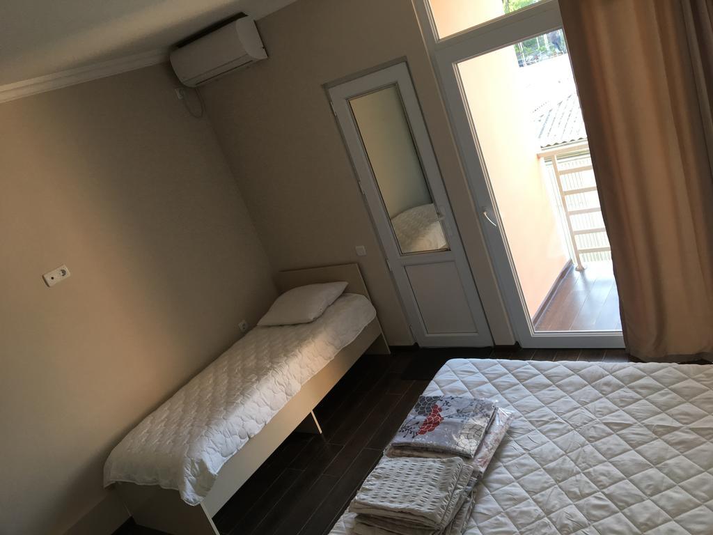 Guest House Kobuleti On Aghmashenebeli المظهر الخارجي الصورة