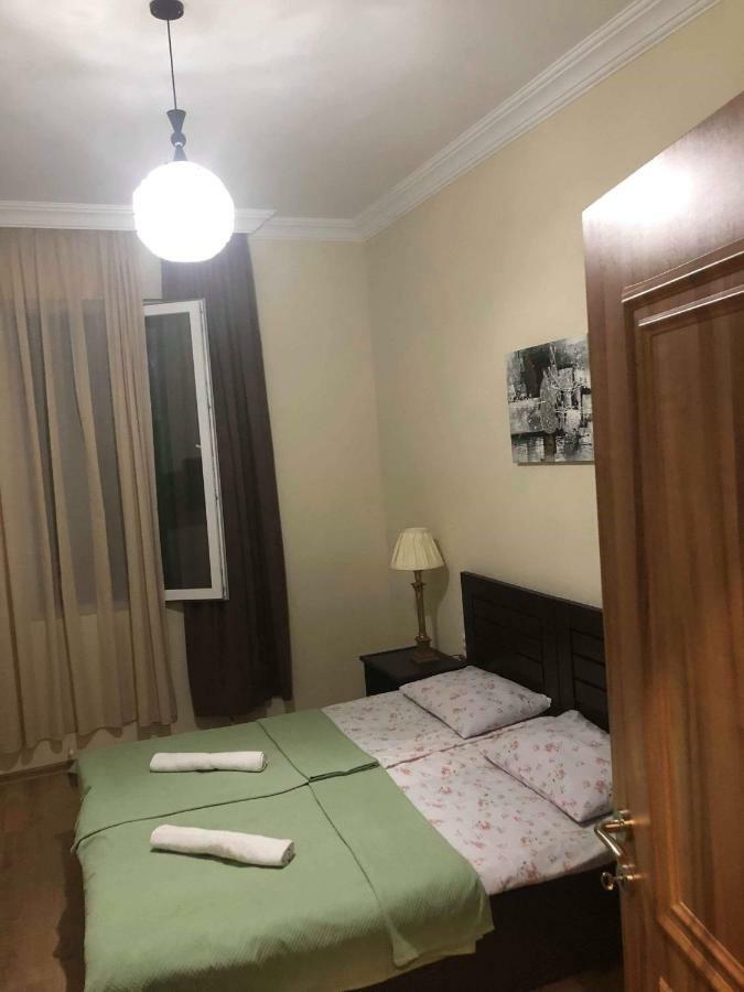 Guest House Kobuleti On Aghmashenebeli المظهر الخارجي الصورة