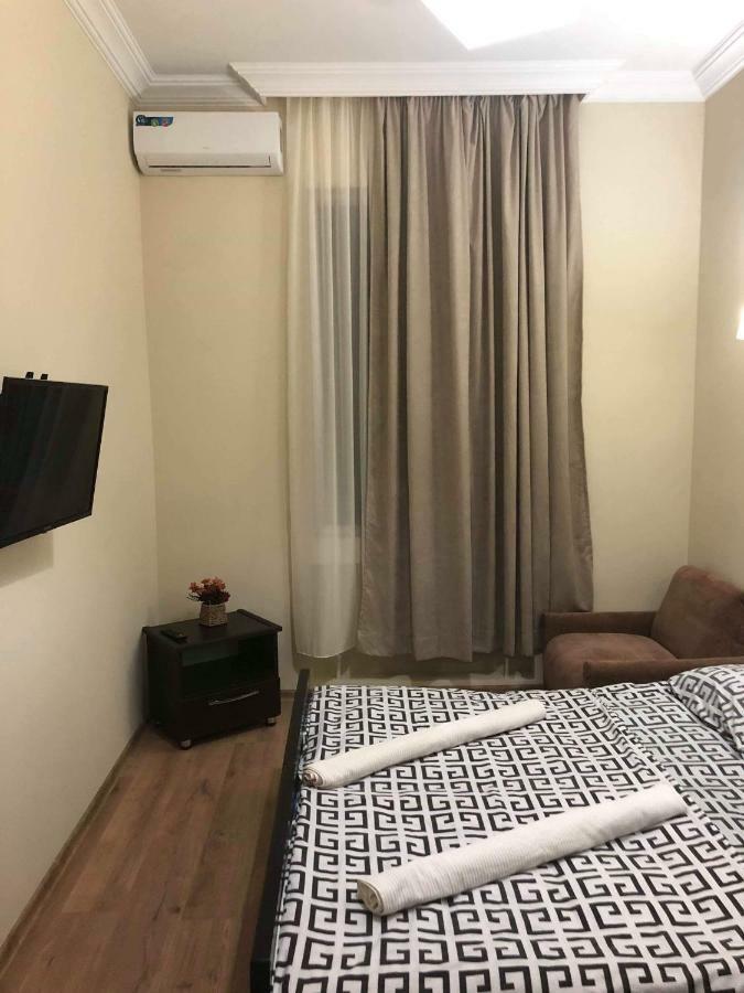 Guest House Kobuleti On Aghmashenebeli المظهر الخارجي الصورة